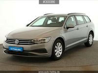 Gebraucht VW Passat 150 PS (110 kW) 2024 Grau Kombi