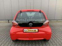 Gebraucht Toyota Aygo Cool 68 PS (50 kW) 2012 Rot Kleinwagen