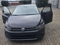 Gebraucht VW Polo Comfortline 95 PS (69 kW) 2021 Grau Kleinwagen