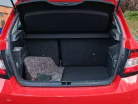 Używany Skoda Fabia Drive 75 KM (55 kW) 2016 Czerwony Sedan/Limuzyna
