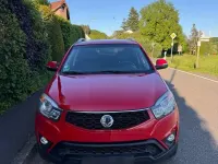 Gebraucht SsangYong Korando 150 PS (110 kW) 2015 Rot SUV