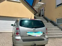 Gebraucht Toyota Corolla Verso 136 PS (100 kW) 2009 Silber Van / Kleinbus
