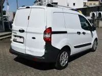 Gebraucht Ford Transit Courier Trend 75 PS (55 kW) 2020 Weiß Van