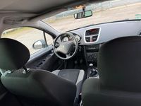 Gebraucht Peugeot 207 95 PS (69 kW) 2009 Grau Limousine