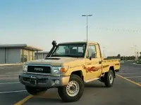 Neu Toyota Land Cruiser 194 PS (142 kW) 2026 Beige Pickup