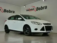 Gebraucht Ford Focus 101 PS (74 kW) 2014 Weiß Limousine