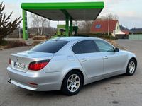 Gebraucht BMW 520 170 PS (125 kW) 2004 Silber Limousine