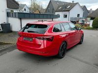 Gebraucht Skoda Octavia 150 PS (110 kW) 2021 Rot Kombi
