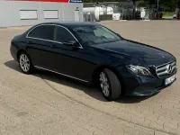 Gebraucht Mercedes E200 184 PS (135 kW) 2018 Blau Limousine