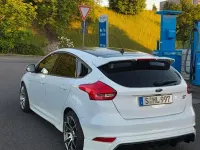 Gebraucht Ford Focus ST 250 PS (183 kW) 2017 Weiß Limousine