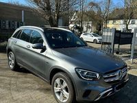 Gebraucht Mercedes GLC300e 194 PS (142 kW) 2021 Grau SUV