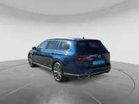 Gebraucht VW Passat Elegance 150 PS (110 kW) 2023 Aquamarinblau metallic Kombi