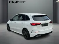 Gebraucht Mercedes B200 AMG Premium 163 PS (119 kW) 2024 Weiß Kleinwagen