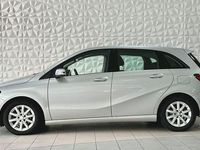 Gebraucht Mercedes B180 122 PS (89 kW) 2016 Silber Van / Kleinbus