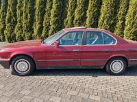 Gebraucht BMW 518 117 PS (86 kW) 1993 Rot Limousine