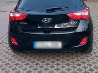 Gebraucht Hyundai i30 99 PS (72 kW) 2014 Schwarz Limousine