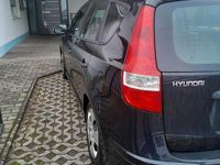 Gebraucht Hyundai i30 90 PS (66 kW) 2011 Schwarz Kombi