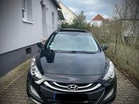Gebraucht Hyundai i30 105 PS (77 kW) 2014 Schwarz Limousine