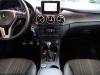Gebraucht Mercedes B200 156 PS (114 kW) 2013 Blau metallic Van / Kleinbus