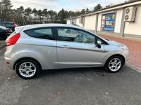 Gebraucht Ford Fiesta Titanium 97 PS (71 kW) 2011 Silber Kleinwagen
