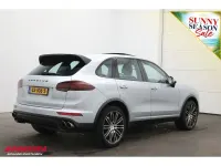 Gebraucht Porsche Cayenne Sport 416 PS (305 kW) 2015 Grau SUV