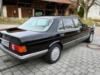 Gebraucht Mercedes 380 204 PS (150 kW) 1985 Schwarz Limousine