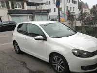 Gebraucht VW Golf VI 122 PS (89 kW) 2009 Weiß Coupé