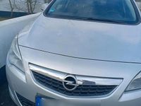 Gebraucht Opel Astra 102 PS (75 kW) 2011 Grau Kombi