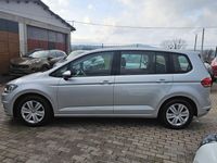 Gebraucht VW Touran Trendline 110 PS (80 kW) 2017 Silber Van / Kleinbus
