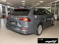 Gebraucht VW Golf VIII Style 150 PS (110 kW) 2024 Delfingrau metallic (metallic) Kombi