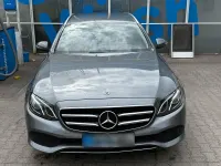 Usado Mercedes E200 Avantgarde 150 CV (110 kW) 2019 Gris Familiar