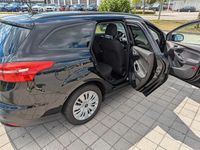 Gebraucht Ford Focus 125 PS (91 kW) 2018 Schwarz Kombi
