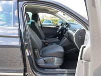 Gebraucht VW Tiguan Move 131 PS (96 kW) 2024 Grau / uranograu SUV