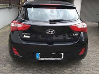 Gebraucht Hyundai i30 Edition 99 PS (72 kW) 2014 Schwarz Limousine