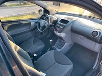 Gebraucht Toyota Aygo 67 PS (49 kW) 2007 Grau Kleinwagen