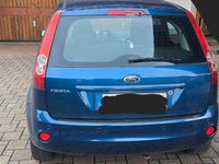 Gebraucht Ford Fiesta Ghia 101 PS (74 kW) 2008 Blau Kleinwagen