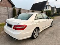 Gebraucht Mercedes E350 AMG 265 PS (194 kW) 2013 Weiß Limousine