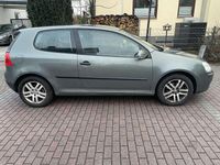 Gebraucht VW Golf IV Trendline 75 PS (55 kW) 2005 Sagegreen metallic Kleinwagen