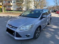 Gebraucht Ford Focus 140 PS (102 kW) 2013 Grau Kombi