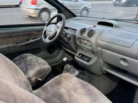Gebraucht Renault Twingo 58 PS (42 kW) 2003 Silber Kleinwagen