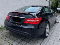Gebraucht Mercedes E250 AMG 204 PS (150 kW) 2009 Schwarz Coupé