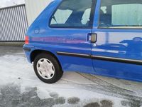 Gebraucht Peugeot 106 60 PS (44 kW) 2001 Blau Kleinwagen
