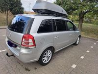 Gebraucht Opel Zafira 140 PS (102 kW) 2008 Silber Van / Kleinbus