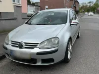 Gebraucht VW Golf V 105 PS (77 kW) 2005 Silber Kleinwagen