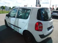 Gebraucht Renault Modus Expression 75 PS (55 kW) 2011 Weiß Van / Kleinbus