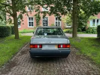 Gebraucht Mercedes 190 118 PS (86 kW) 1990 Grau Limousine