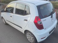 Gebraucht Hyundai i10 55 PS (40 kW) 2011 Andere farben Kleinwagen