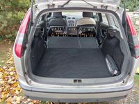 Gebraucht Ford Focus 100 PS (73 kW) 2007 Silber Kombi