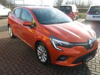 Gebraucht Renault Clio V Intens 91 PS (66 kW) 2021 Valencia orange metallic Kleinwagen