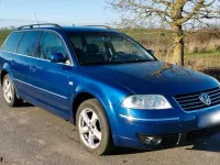 Używany VW Passat Highline 131 KM (96 kW) 2002 Niebieski Kombi
